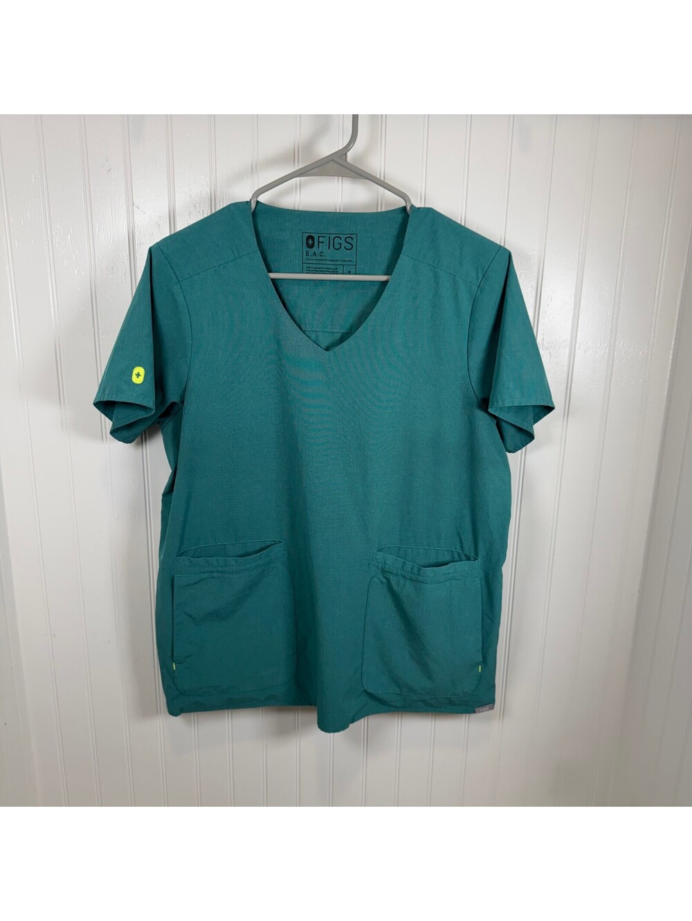 FIGS EAC Womens Scrub Top Medium Teal V Neck 4 Pocket Recycled Shirt